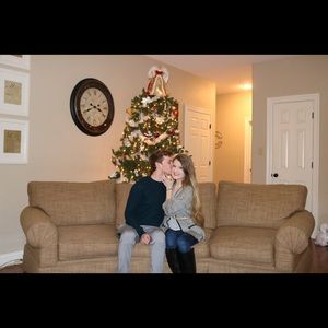 Meet your Posher, Kayla